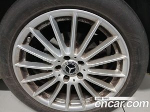 Mercedes-Benz E-Class E220d 4MATIC Exclusive 2023 года из Южной Кореи