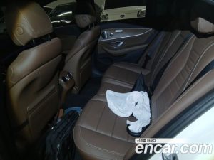 Mercedes-Benz E-Class E220d 4MATIC Exclusive 2023 года из Южной Кореи