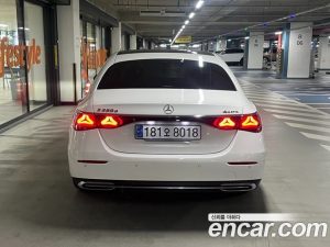 Mercedes-Benz E-Class E220d 4MATIC Exclusive 2024 года из Южной Кореи