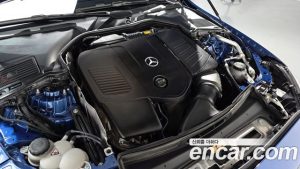Mercedes-Benz C-Class C300 4MATIC Avantgarde 2023 года из Южной Кореи