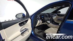 Mercedes-Benz C-Class C300 4MATIC Avantgarde 2023 года из Южной Кореи