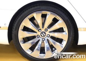 Bentley Flying Spur 4.0 2022 года из Южной Кореи