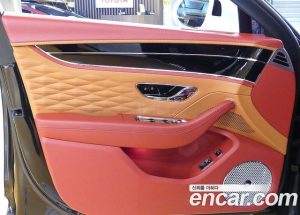 Bentley Flying Spur 4.0 2022 года из Южной Кореи