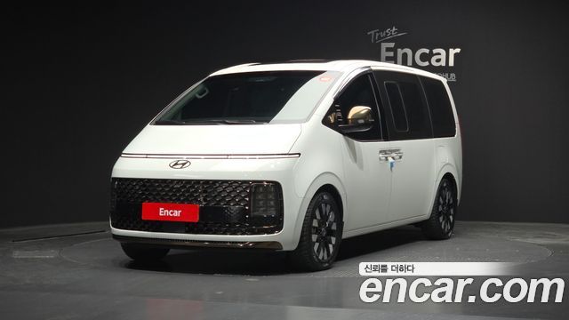 Hyundai Staria 4WD Lounge 9-Seater 2025 года из Кореи