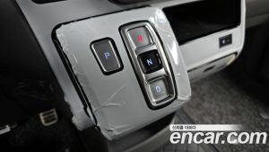 Hyundai Staria 4WD Lounge 9-Seater 2025 года из Южной Кореи