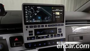 Hyundai Staria 4WD Lounge 9-Seater 2025 года из Южной Кореи