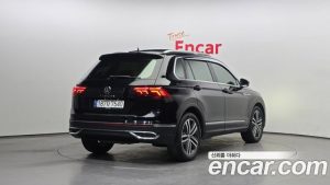 Volkswagen Tiguan 2.0 TDI Prestige 2023 года из Южной Кореи