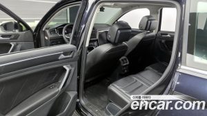 Volkswagen Tiguan 2.0 TDI Prestige 2023 года из Южной Кореи