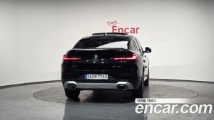 BMW X4 xDrive20i xLine 2023 года из Южной Кореи