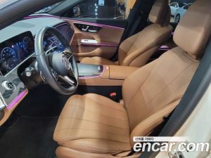 Mercedes-Benz E-Class E220d 4MATIC Exclusive 2024 года из Южной Кореи