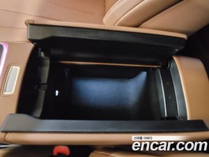 Mercedes-Benz E-Class E220d 4MATIC Exclusive 2024 года из Южной Кореи