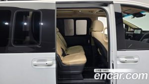 Hyundai Staria HEV 1.6 Tourer 9-Seater 2025 года из Южной Кореи
