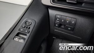 Hyundai Staria 4WD Tourer 11-Seater 2024 года из Южной Кореи