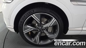 Genesis GV80 2.5T Бензин AWD 2024 года из Южной Кореи