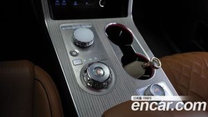 Genesis GV80 2.5T Бензин AWD 2024 года из Южной Кореи
