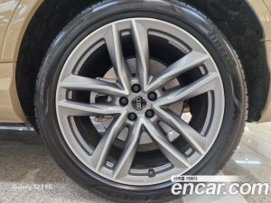 Audi Q7 55 TFSI 4WD Premium 2025 года из Южной Кореи