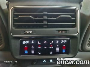 Audi Q7 55 TFSI 4WD Premium 2025 года из Южной Кореи