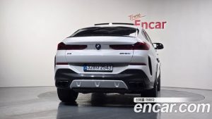 BMW X6 M60i 2024 года из Южной Кореи