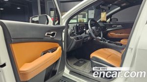 Kia Sportage Бензин 1.6 Turbo 2WD 2024 года из Южной Кореи
