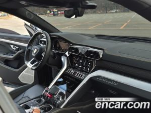 Lamborghini Urus 4.0 V8 2022 года из Южной Кореи