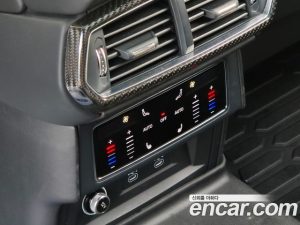 Lamborghini Urus 4.0 V8 2022 года из Южной Кореи