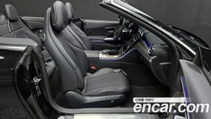 Mercedes-Benz CLE-Class CLE200 Cabriolet 2024 года из Южной Кореи