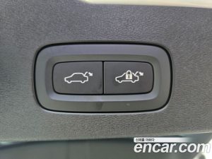 Volvo V60 B5 ULTIMATE AWD 2023 года из Южной Кореи