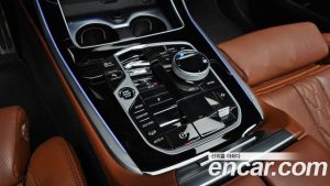 BMW X7 xDrive 40d M Sport 6 2023 года из Южной Кореи