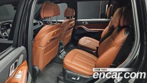 BMW X7 xDrive 40d M Sport 6 2023 года из Южной Кореи
