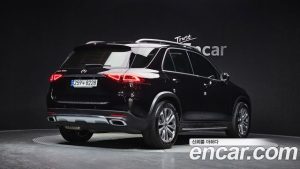 Mercedes-Benz GLE-Class GLE300d 4MATIC 2023 года из Южной Кореи