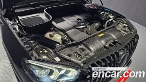 Mercedes-Benz GLE-Class GLE300d 4MATIC 2023 года из Южной Кореи