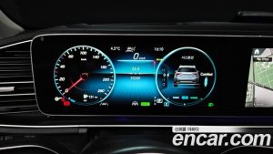 Mercedes-Benz GLE-Class GLE300d 4MATIC 2023 года из Южной Кореи