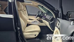 Mercedes-Benz GLE-Class GLE300d 4MATIC 2023 года из Южной Кореи