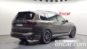 BMW X7 xDrive 40i M Sport 6 2023 года из Южной Кореи