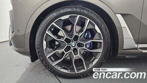BMW X7 xDrive 40i M Sport 6 2023 года из Южной Кореи