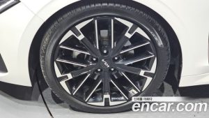 Kia K5 1.6 Turbo 2024 года из Южной Кореи