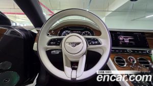 Bentley Continental 4.0 GT Azure 2023 года из Южной Кореи