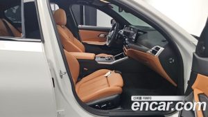 BMW 3-Series 320i M Sport 2025 года из Южной Кореи