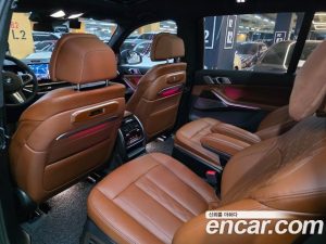 BMW X7 xDrive 40i M Sport 6 2025 года из Южной Кореи