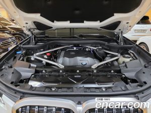 BMW X7 xDrive 40i M Sport 6 2025 года из Южной Кореи