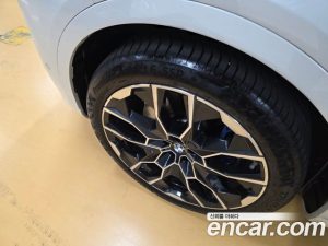 BMW X7 xDrive 40i M Sport 6 2025 года из Южной Кореи