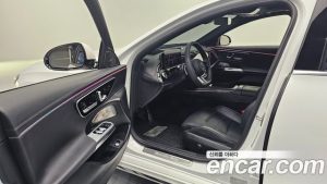Mercedes-Benz E-Class E300 4MATIC AMG Line 2024 года из Южной Кореи