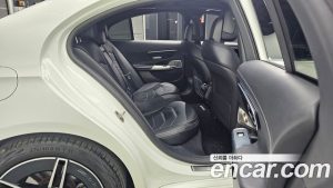 Mercedes-Benz E-Class E300 4MATIC AMG Line 2024 года из Южной Кореи