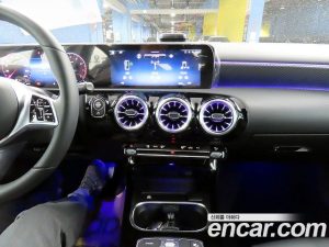 Mercedes-Benz A-Class A220 HATCHBACK 2025 года из Южной Кореи