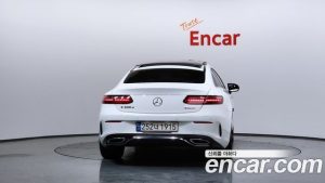 Mercedes-Benz E-Class E300d 4MATIC Coupe 2023 года из Южной Кореи