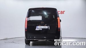 Hyundai Staria 4WD Lounge 7-Seater 2025 года из Южной Кореи