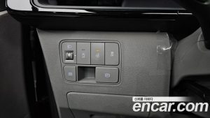 Hyundai Staria 4WD Lounge 7-Seater 2025 года из Южной Кореи