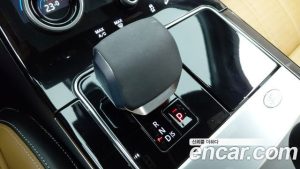 Land Rover Range Rover Velar 3.0 P400 R-Dynamic HSE 2023 года из Южной Кореи