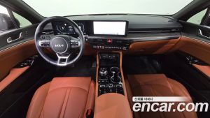Kia K5 Noblesse 2025 года из Южной Кореи