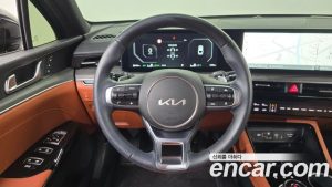 Kia K5 Noblesse 2025 года из Южной Кореи